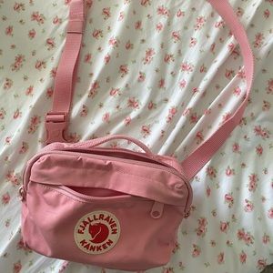 FJALLRAVEN Kanken Hip Pack Fanny Pack